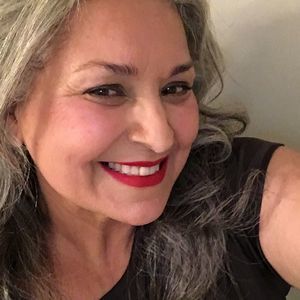 Meet your Posher, Cynthia